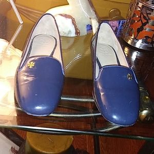 Use women navy blue pattern leather flats